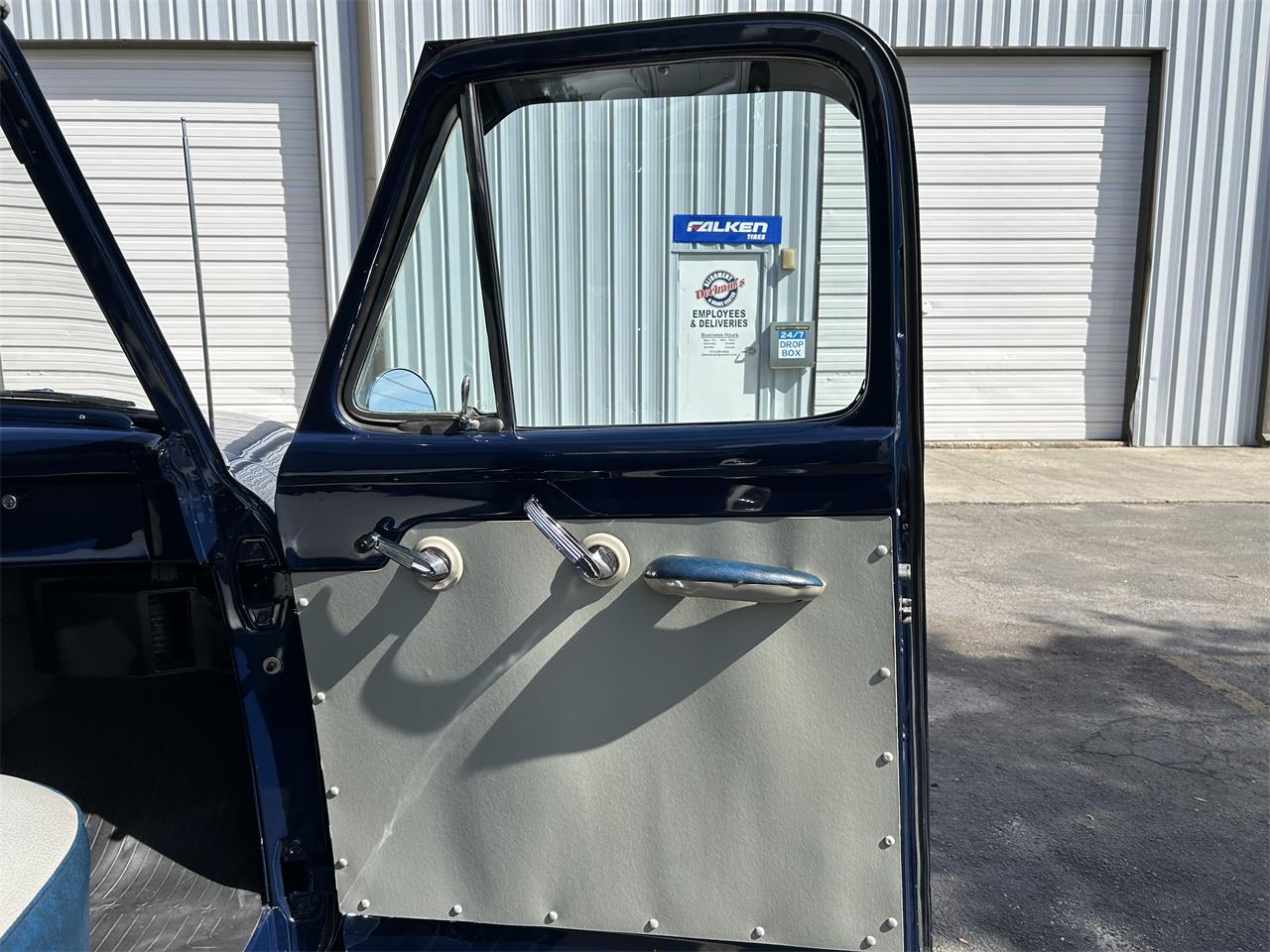 Mercury-Custom-1953-Blue-GrayBlue-14