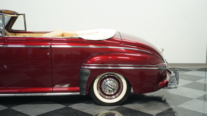 Mercury-Eight-1947-Anniversary-Red-Beige-32