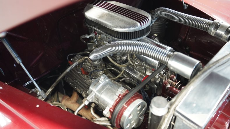 Mercury-Eight-1947-Anniversary-Red-Beige-37