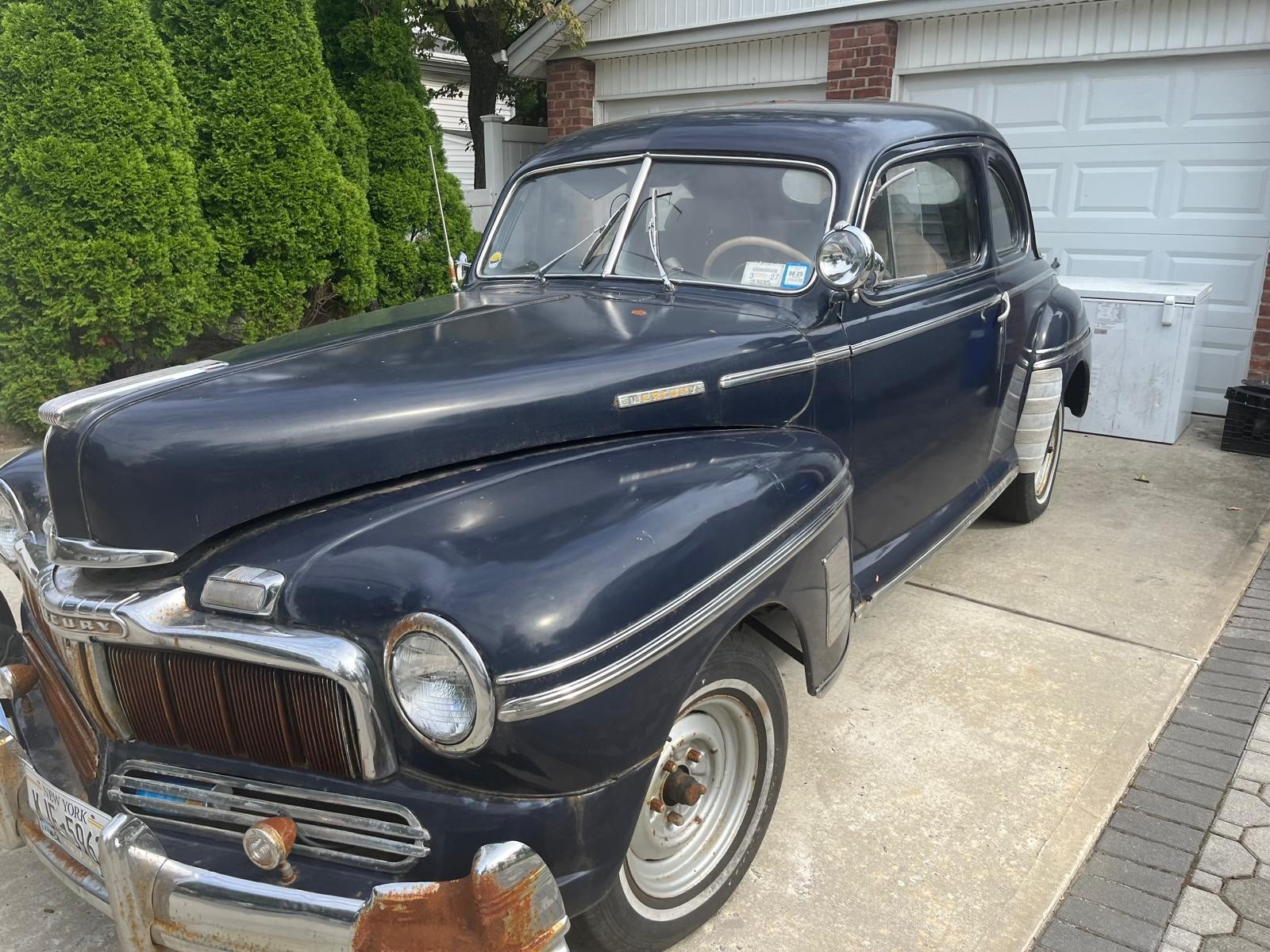 Mercury-Eight-1948-Coupe-10