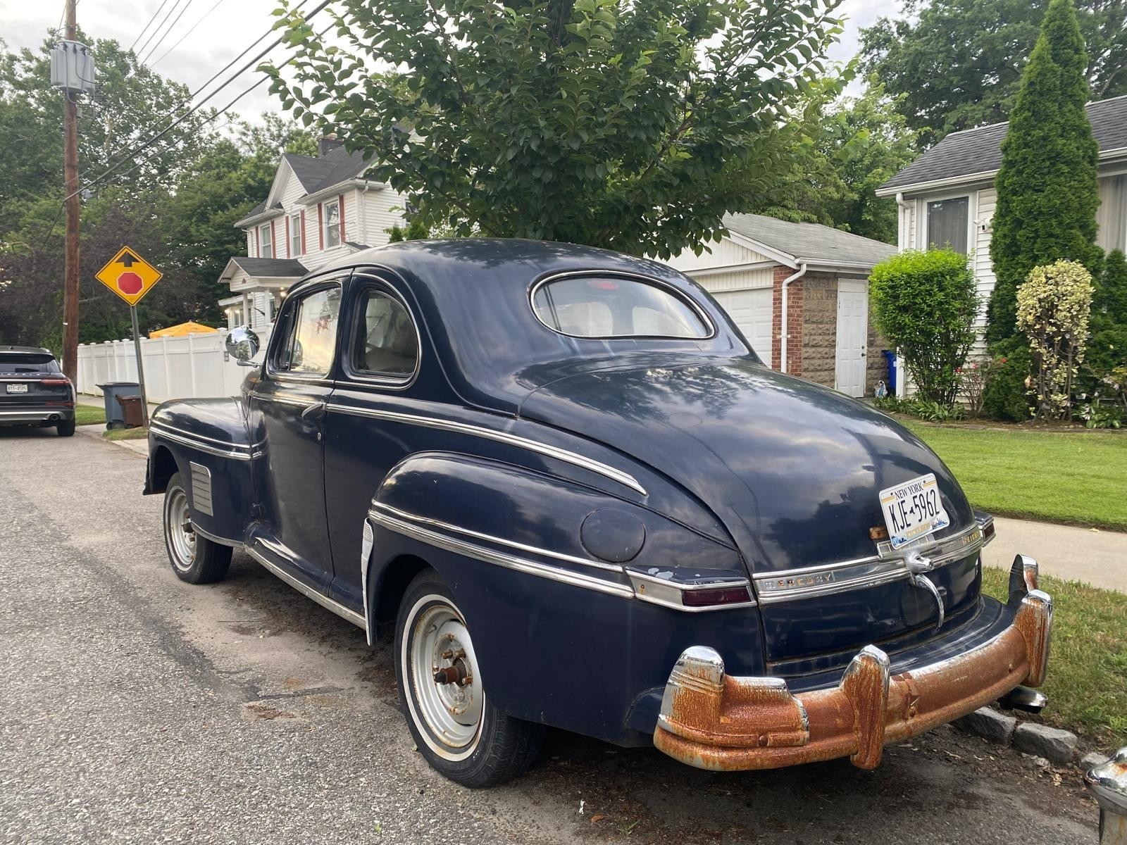 Mercury-Eight-1948-Coupe-2