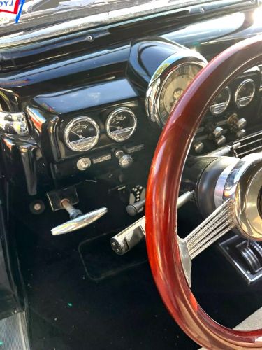 Mercury-Eight-1949-Black-Gray-8
