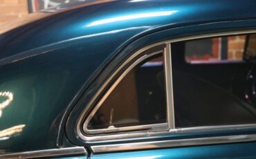Mercury-Eight-1951-Green-Green-24