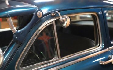 Mercury-Eight-1951-Green-Green-44