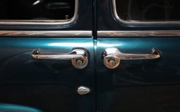Mercury-Eight-1951-Green-Green-45