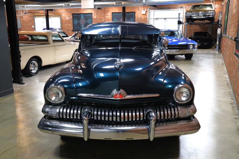 Mercury-Eight-1951-Green-Green-47