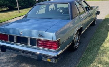 Mercury-Grand-Marquis-1982-Sedan-16
