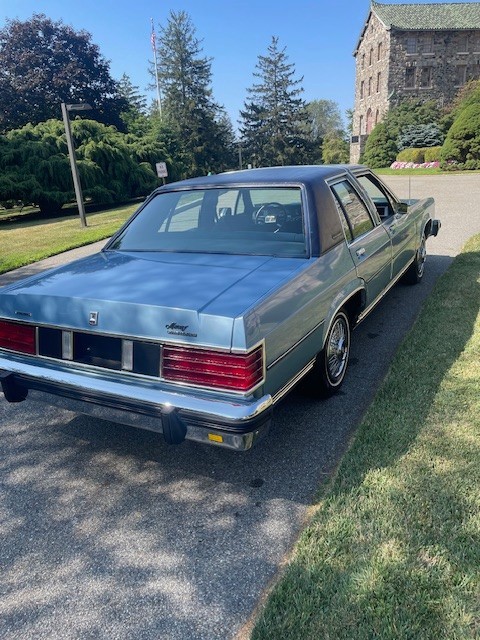 Mercury-Grand-Marquis-1982-Sedan-16