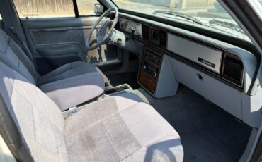 Mercury-Marquis-1984-Sedan-12