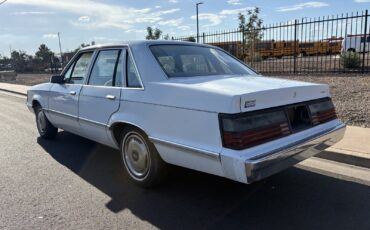 Mercury-Marquis-1984-Sedan-2
