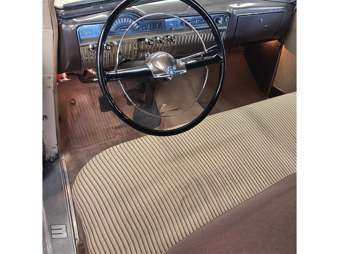Mercury-Monarch-1950-TAN-BROWN-3