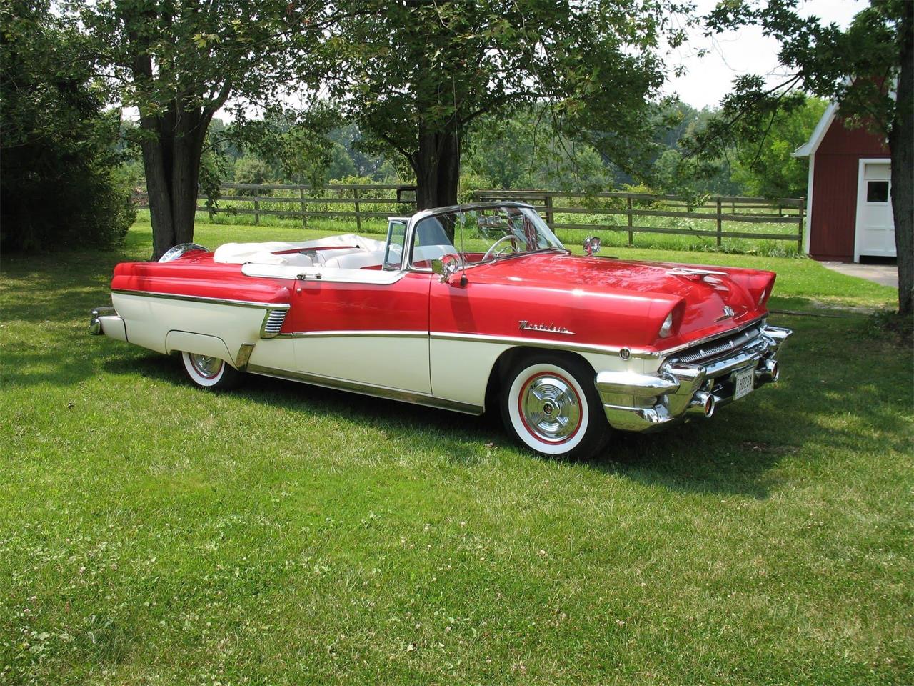 Mercury-Montclair-1956-Red-over-White-Red-and-White-12