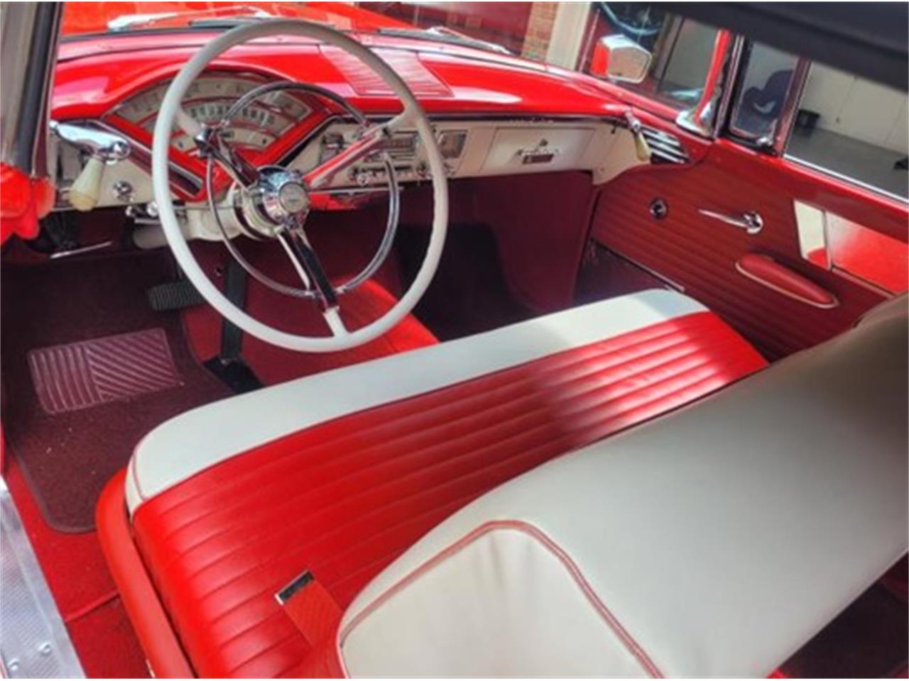 Mercury-Montclair-1956-Red-over-White-Red-and-White-2