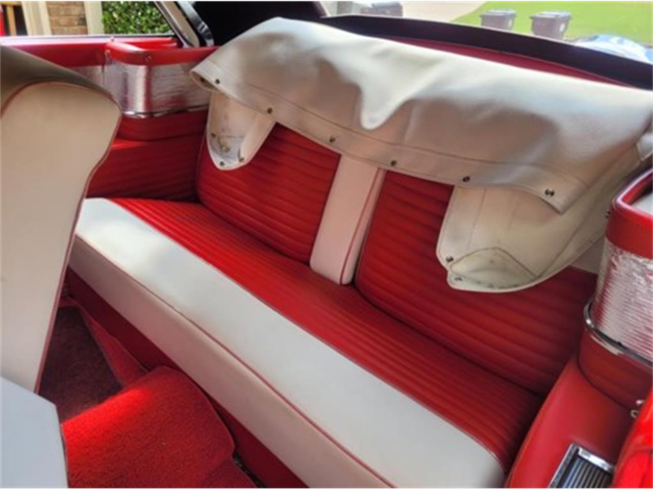 Mercury-Montclair-1956-Red-over-White-Red-and-White-3