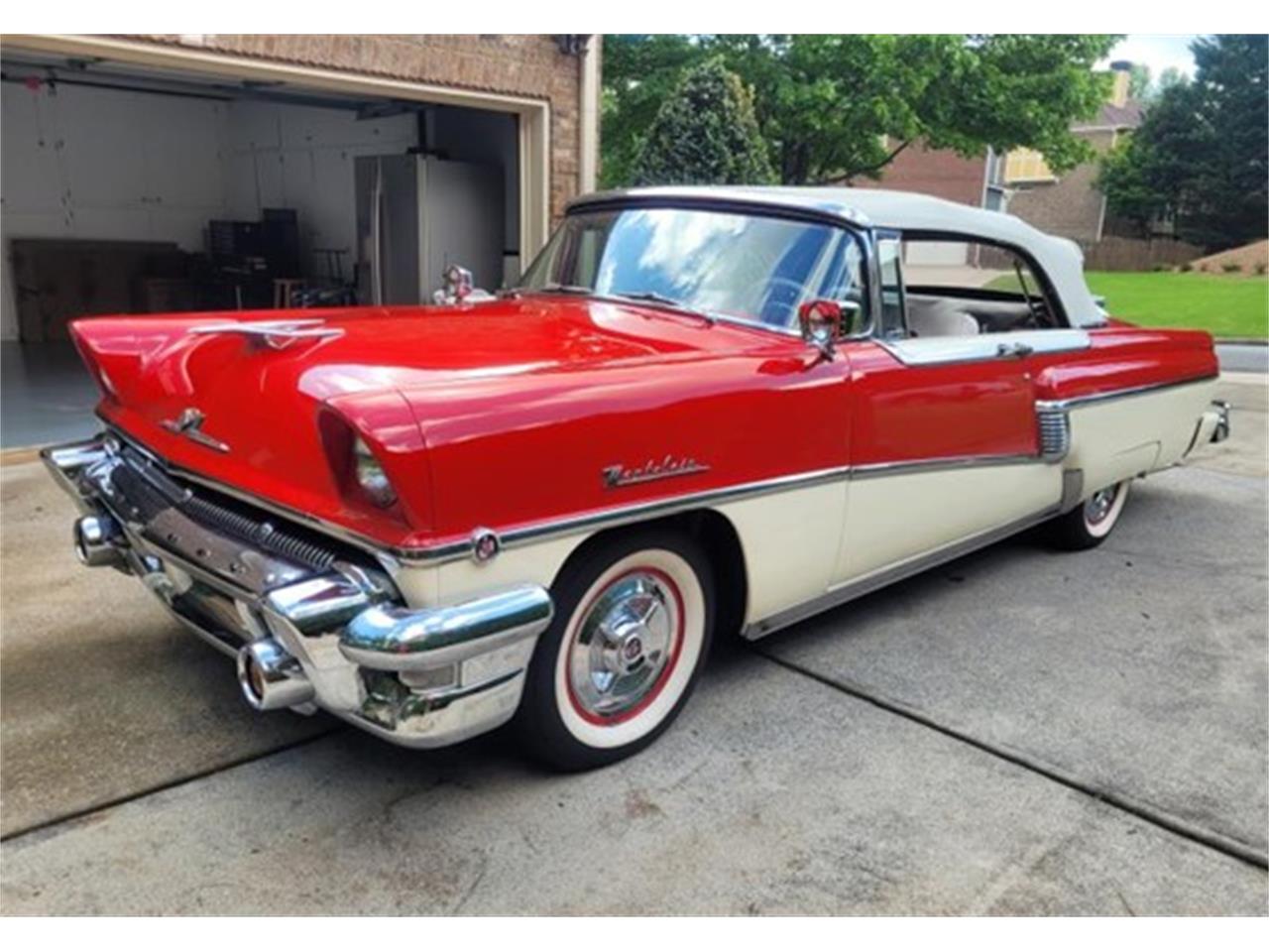 Mercury-Montclair-1956-Red-over-White-Red-and-White-9