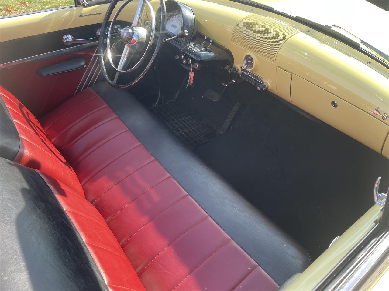 Mercury-Monterey-1952-Yellow-Blackred-12