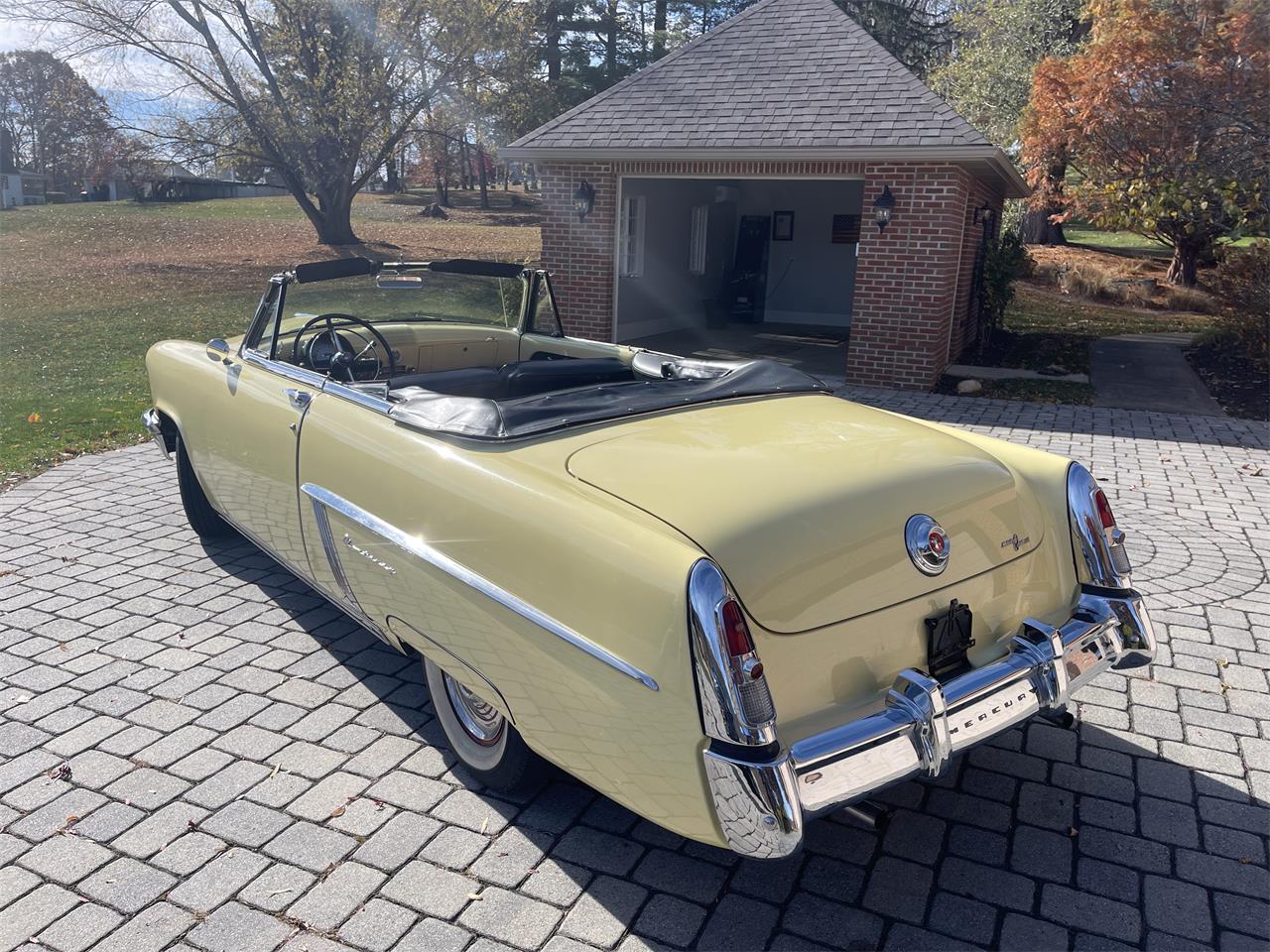 Mercury-Monterey-1952-Yellow-Blackred-7