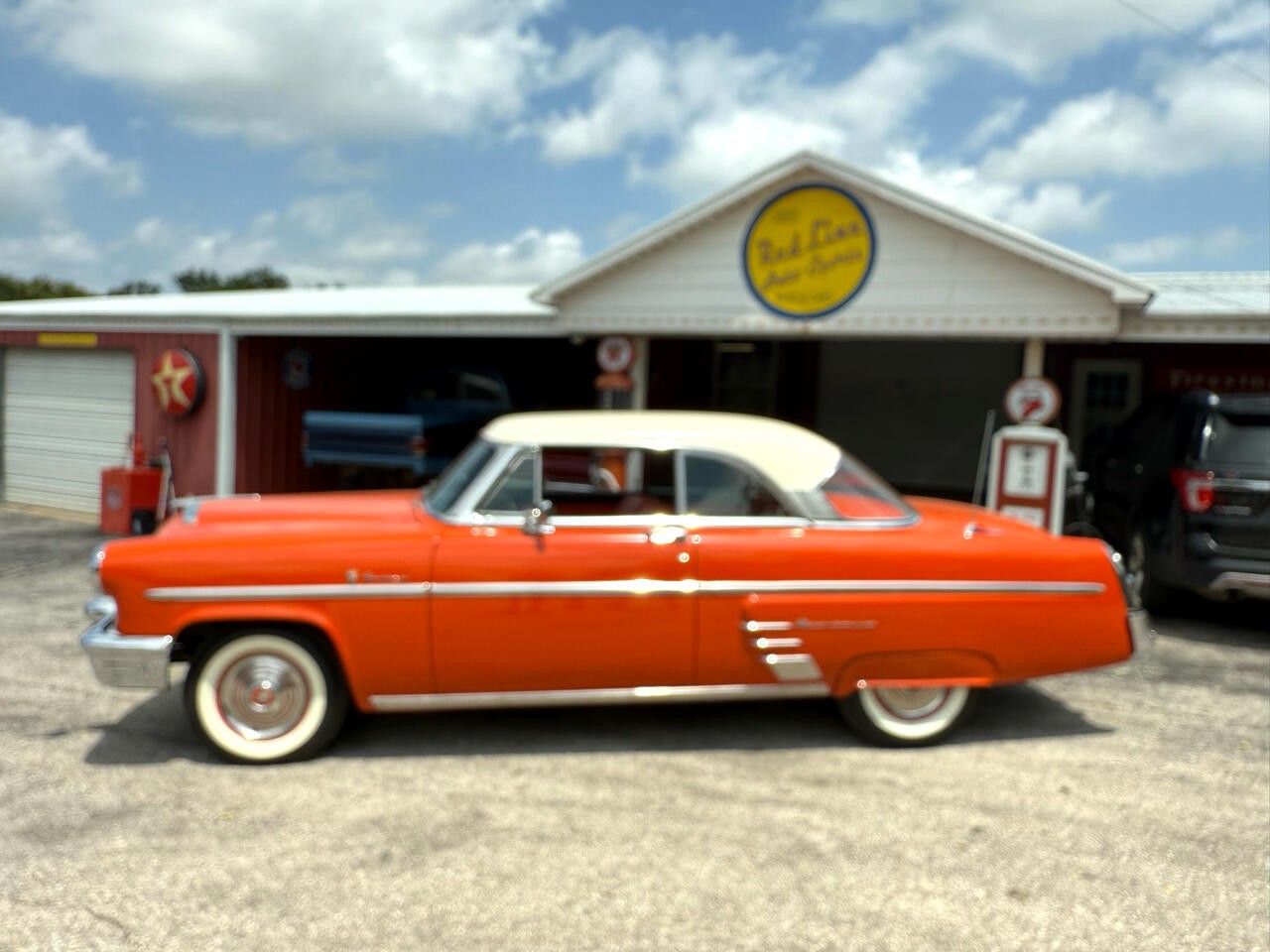 Mercury-Monterey-1953-Classic-Car-2