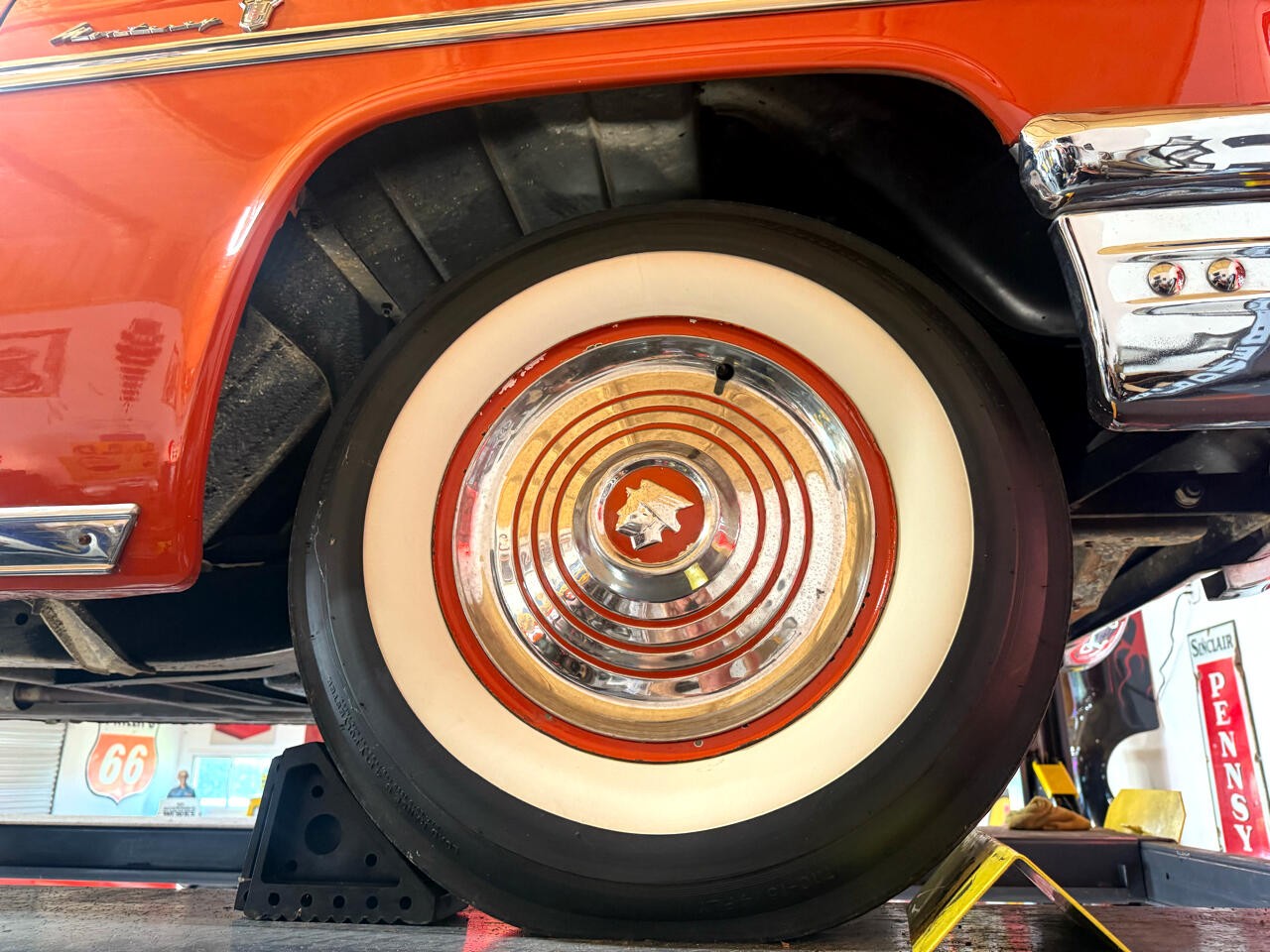 Mercury-Monterey-1953-Classic-Car-35