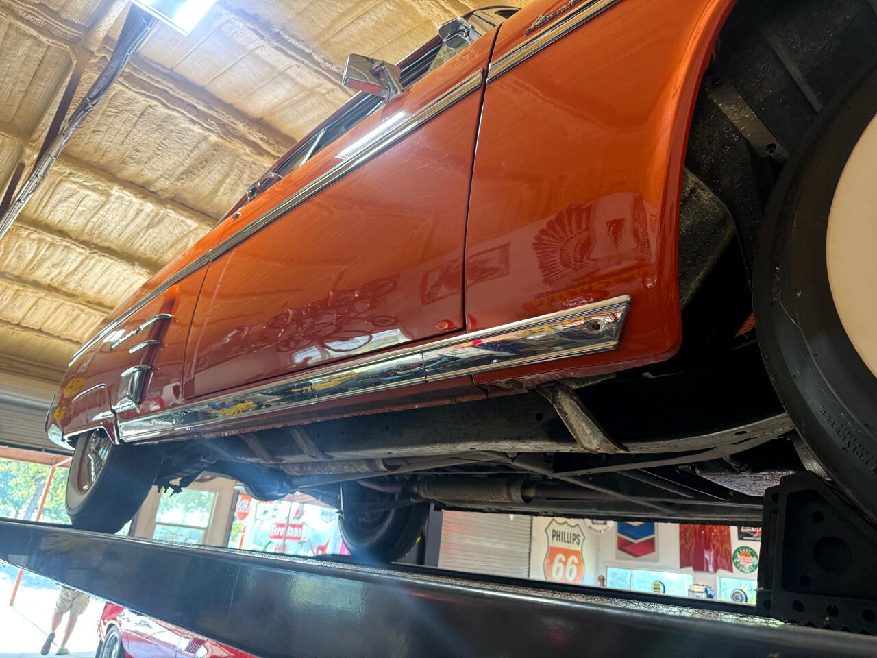 Mercury-Monterey-1953-Classic-Car-36