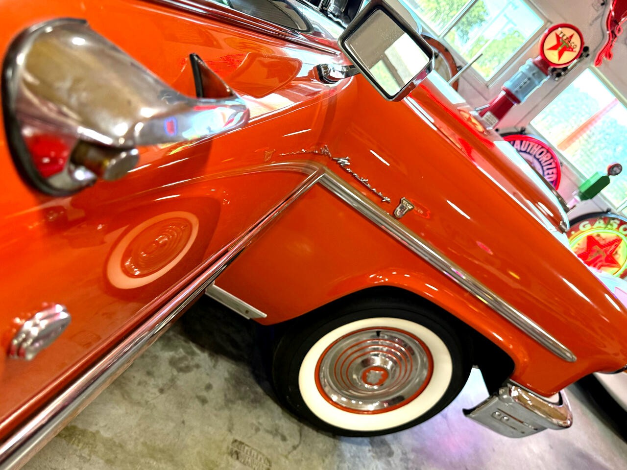 Mercury-Monterey-1953-Classic-Car-39