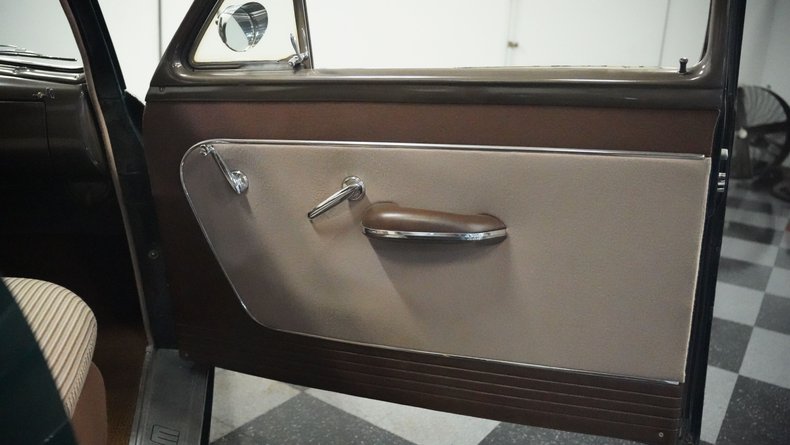 Mercury-Other-1951-Yosemite-Green-Tan-46