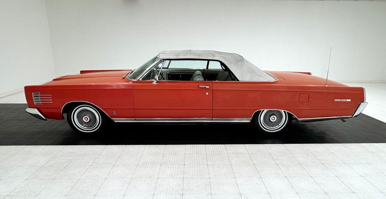 Mercury-Park-lane-1965-Carnival-Red-White-1