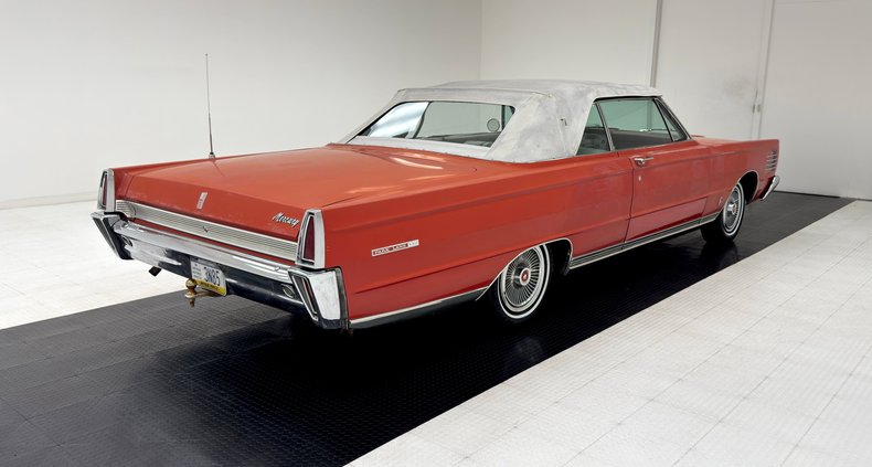 Mercury-Park-lane-1965-Carnival-Red-White-11