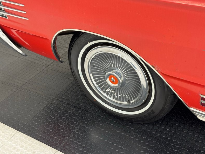 Mercury-Park-lane-1965-Carnival-Red-White-17
