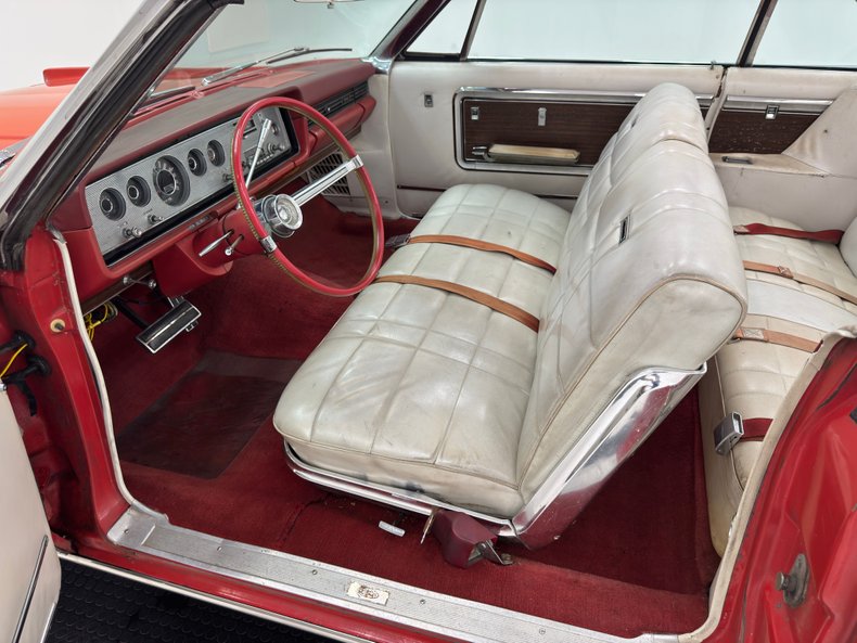 Mercury-Park-lane-1965-Carnival-Red-White-46