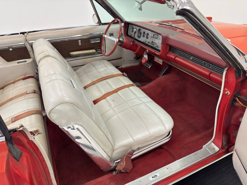Mercury-Park-lane-1965-Carnival-Red-White-49