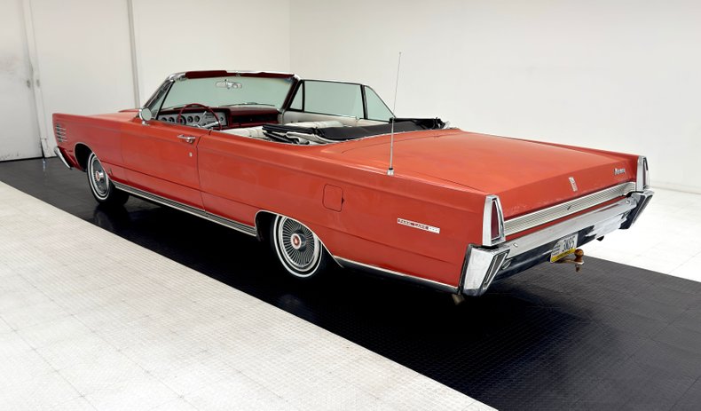 Mercury-Park-lane-1965-Carnival-Red-White-9