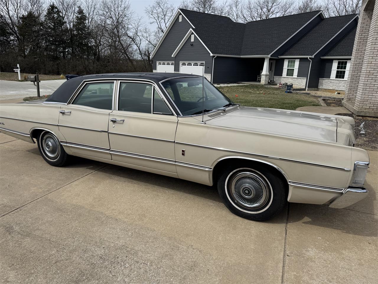 Mercury-Park-lane-1968-Beige-Black-19