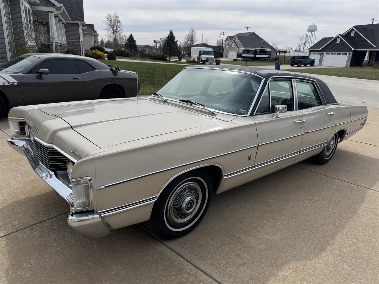 Mercury-Park-lane-1968-Beige-Black-22