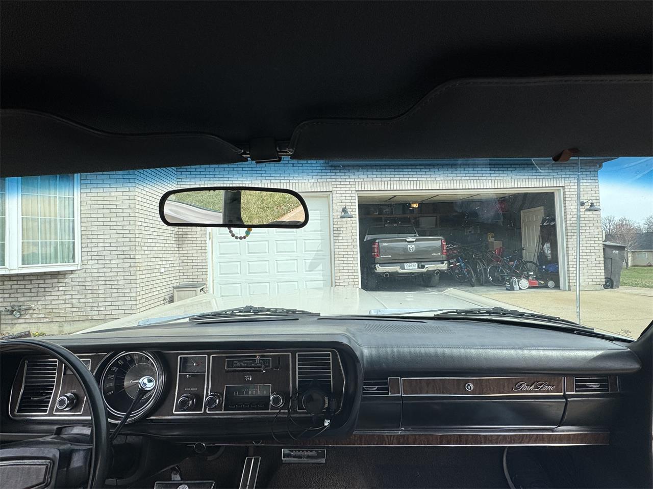 Mercury-Park-lane-1968-Beige-Black-7