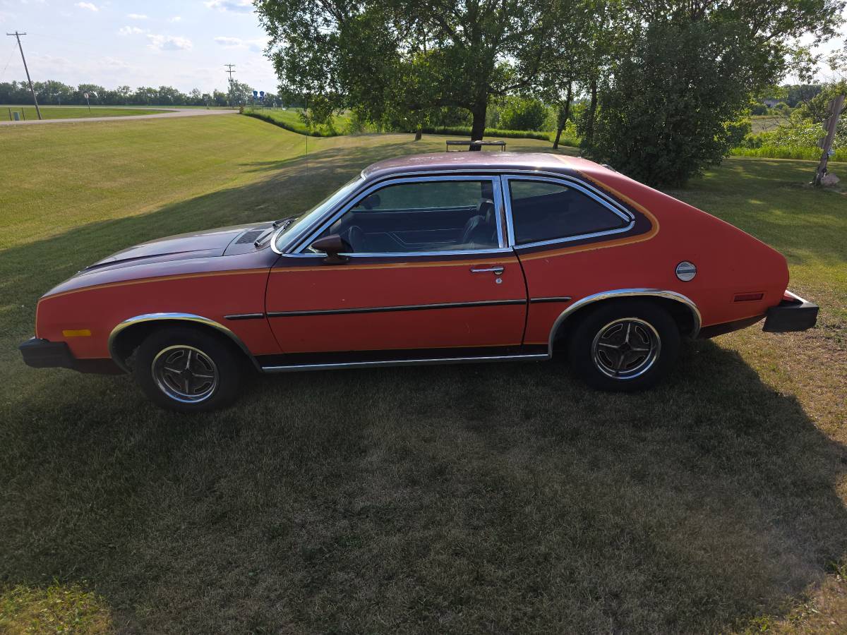 Mercury-bobcat-1980-orange-2