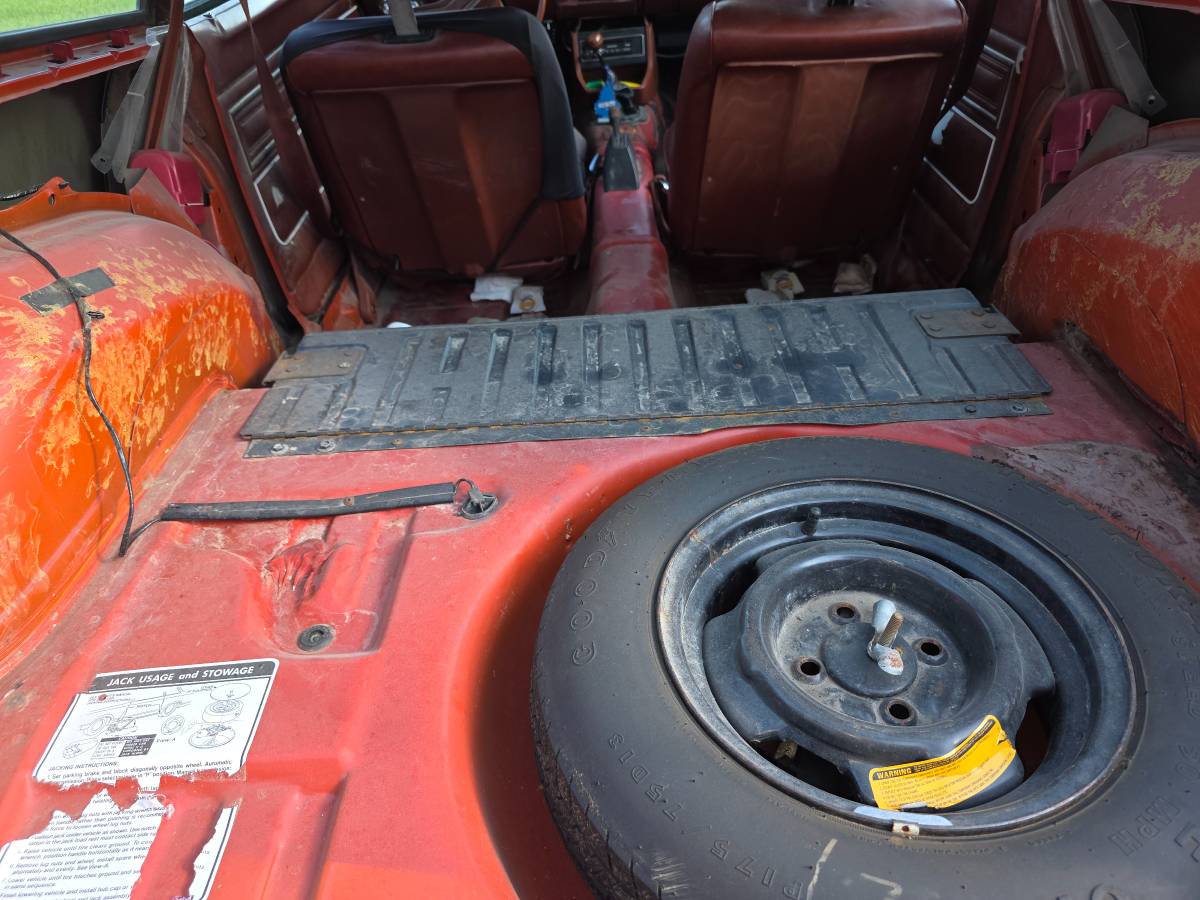 Mercury-bobcat-1980-orange-5