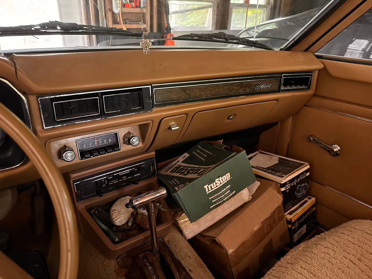 Mercury-bobcat-villager-1975-brown-15