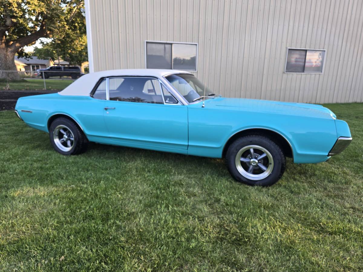Mercury-cougar-1967-green-20