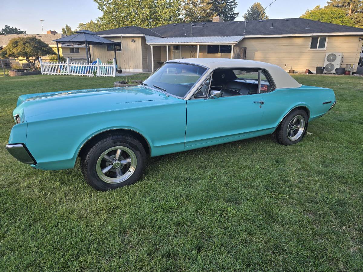 Mercury-cougar-1967-green-22