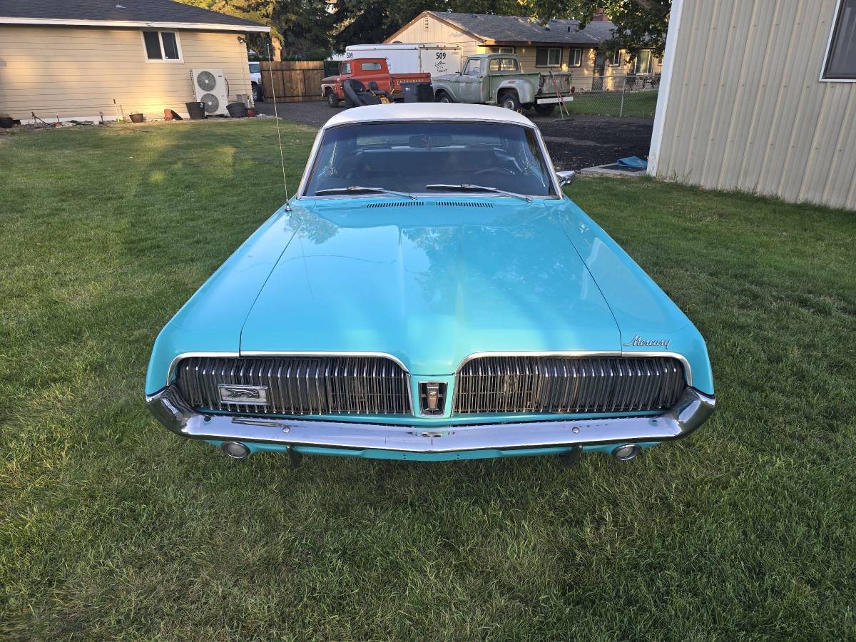 Mercury-cougar-1967-green-8