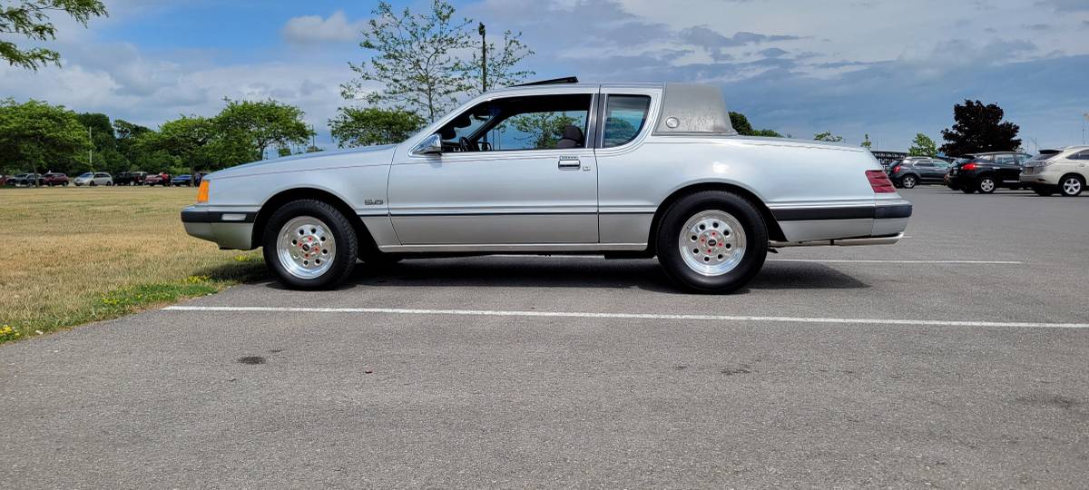 Mercury-cougar-1984-silver-9