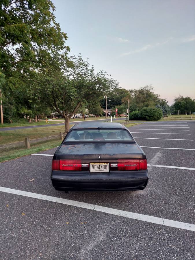 Mercury-cougar-1991-black-2