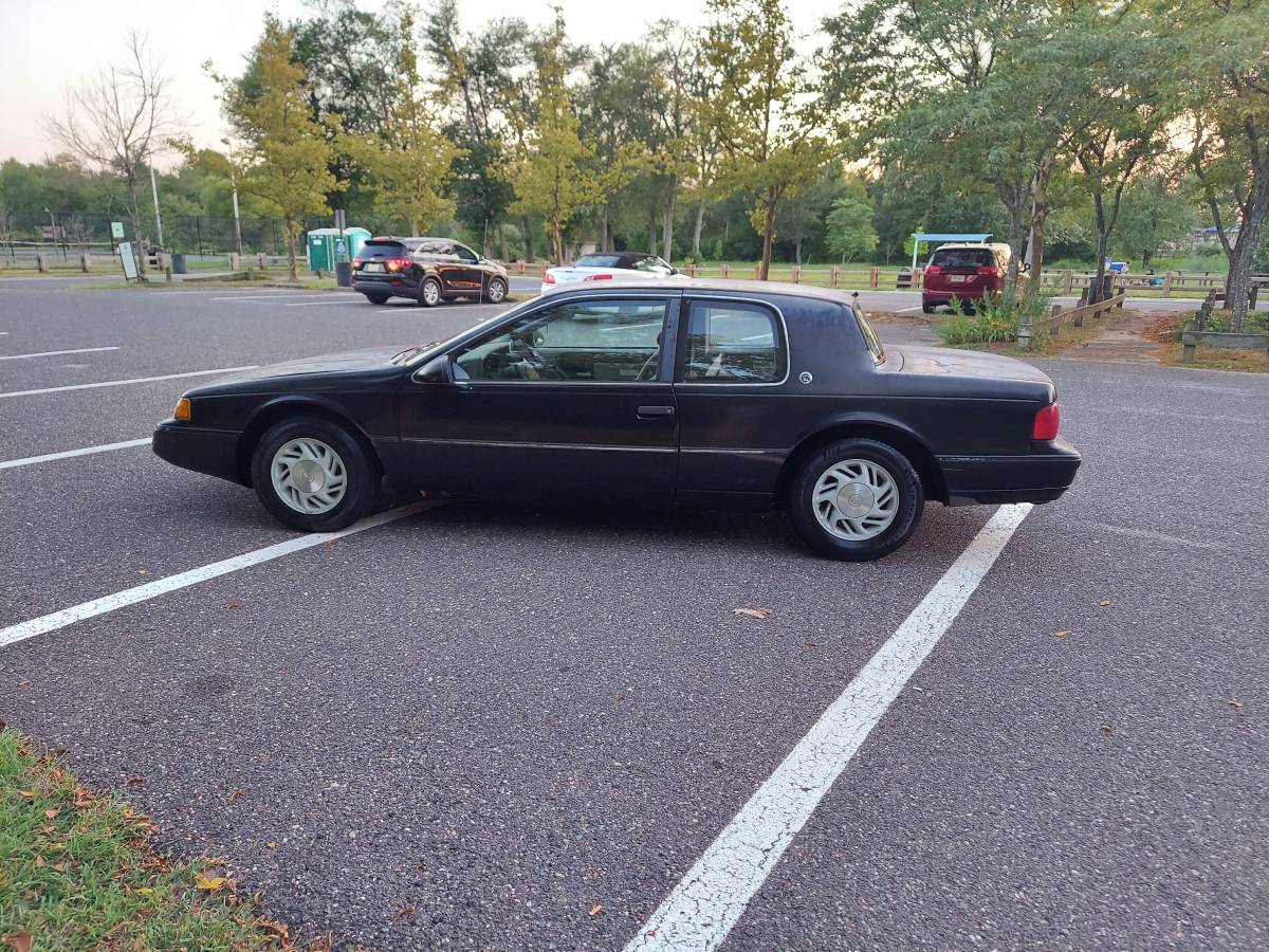 Mercury-cougar-1991-black-3