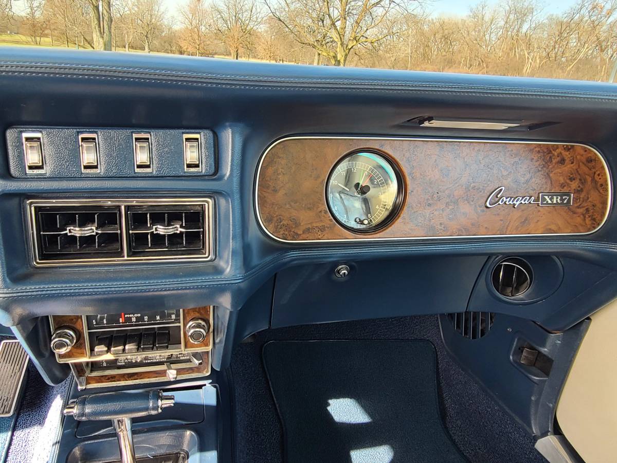 Mercury-cougar-xr7-1969-blue-13