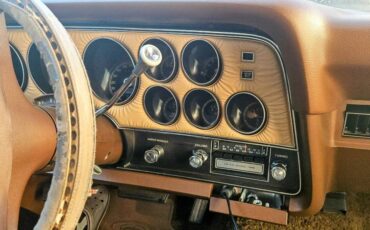 Mercury-cougar-xr7-1975-custom-13