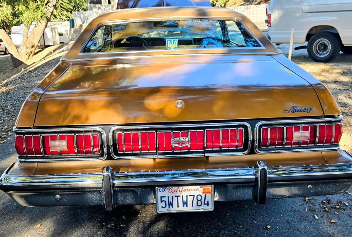 Mercury-cougar-xr7-1975-custom-17