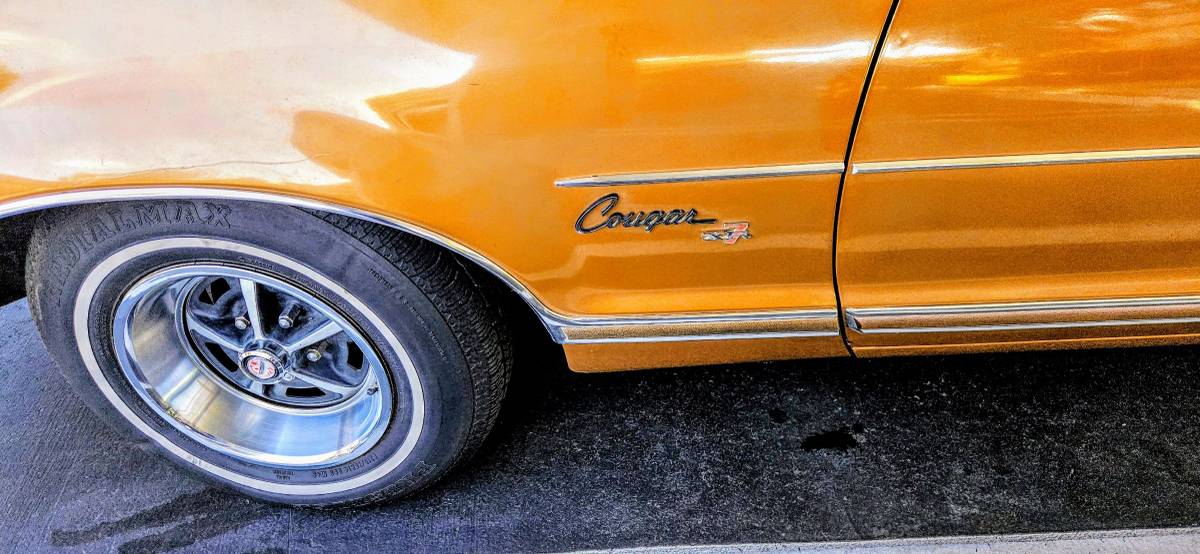 Mercury-cougar-xr7-1975-custom-5