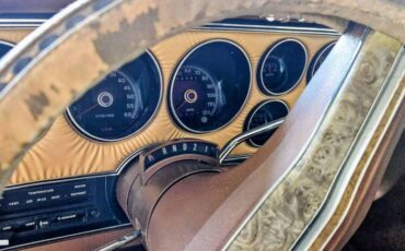 Mercury-cougar-xr7-1975-custom-9