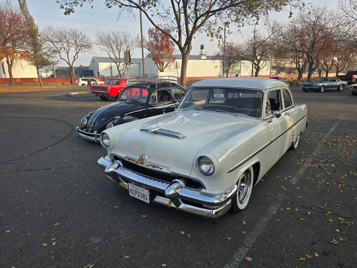 Mercury-custom-1954-white-2